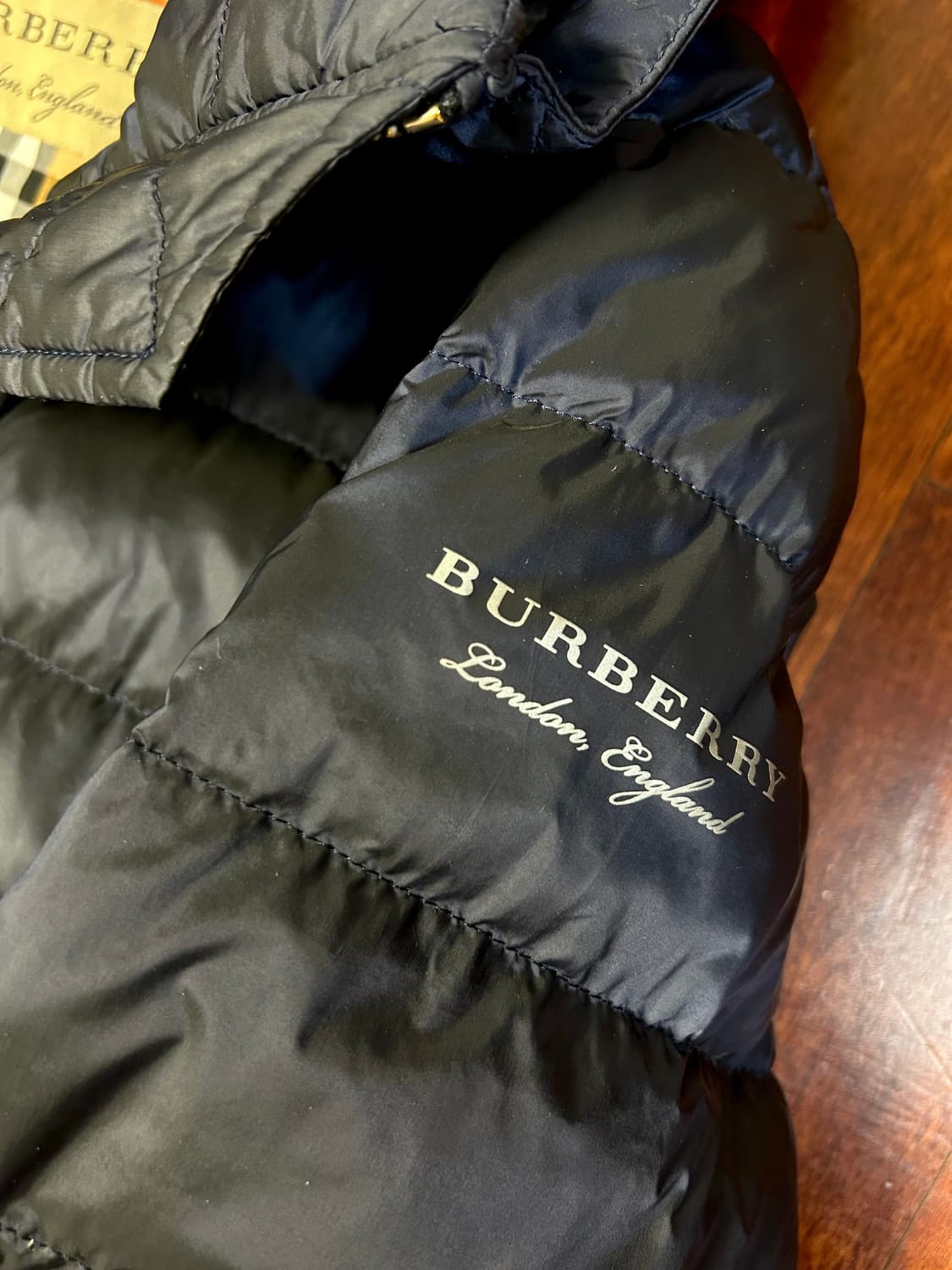 버버리 라임하우스 퀼팅 네이비 다운 롱패딩(XL/66~77) 상품이미지5