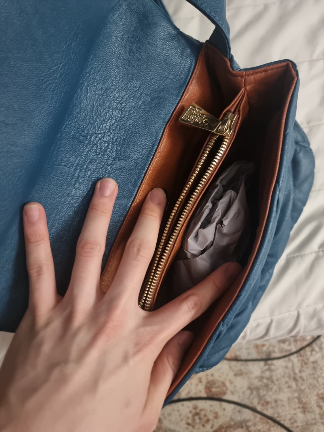 더비스트러버 크로스백 상품이미지2