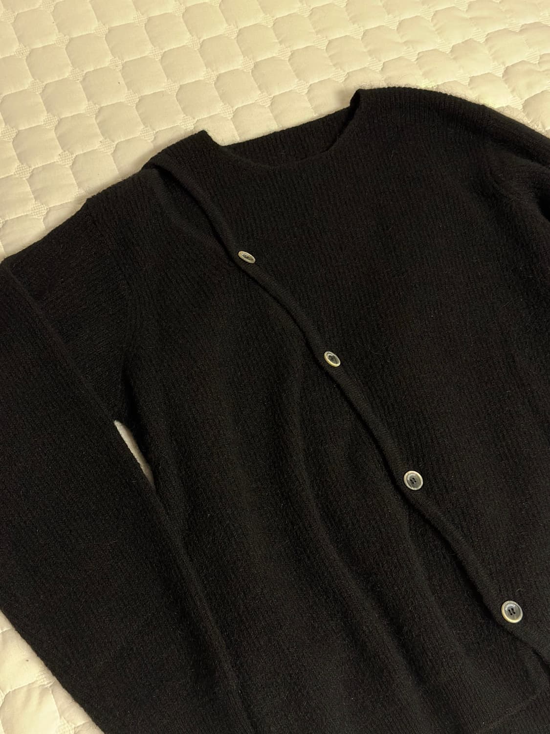 자크뮈스 비대칭 니트 상품이미지1