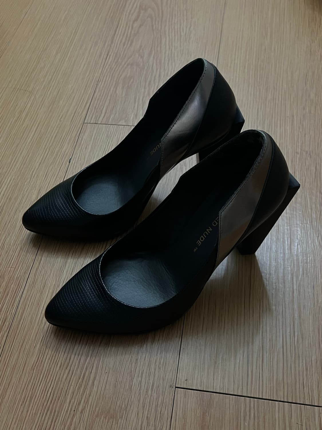 유나이티드 누드 블랙 하이힐 상품이미지2