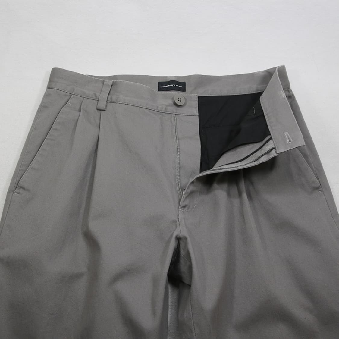 (착용컷) 나이키 골프 클래식 치노 팬츠 (남성용 30.5) 상품이미지5