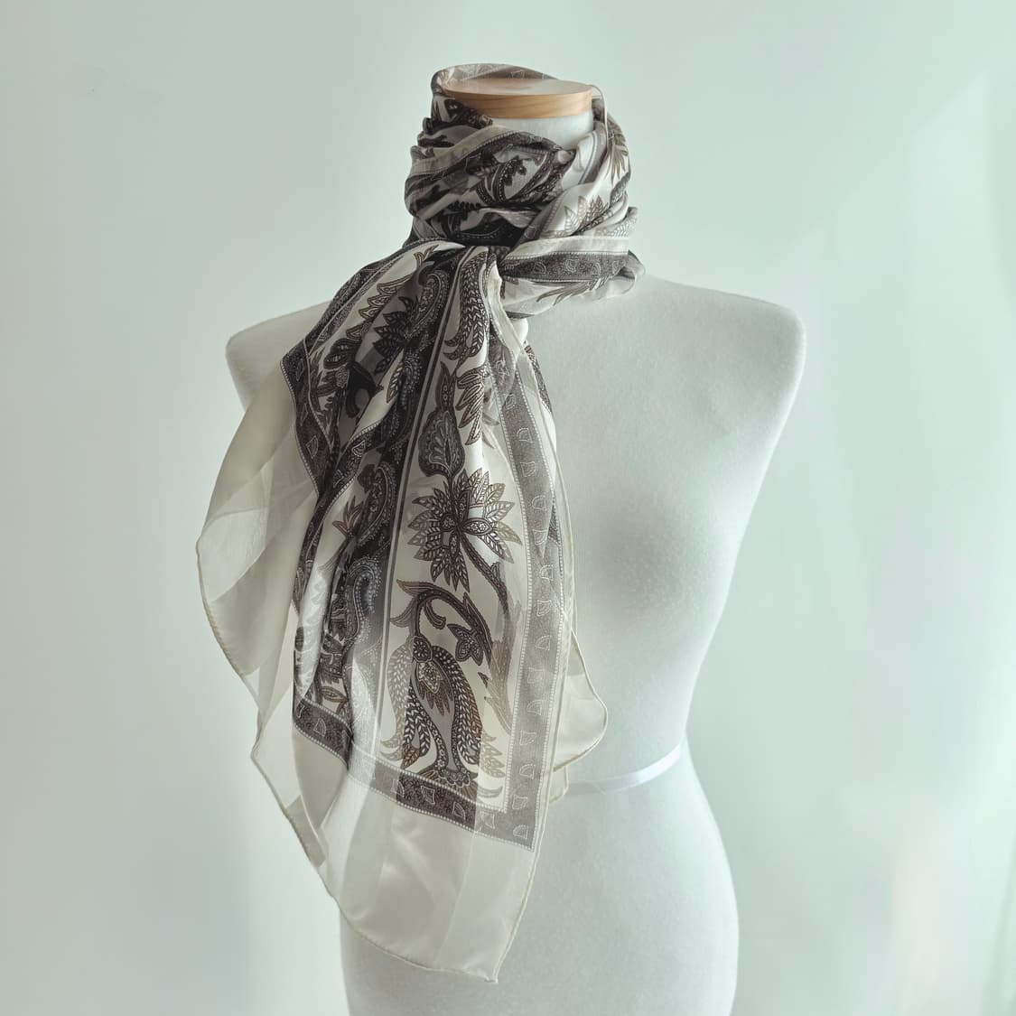 입생로랑 실크 100% 롱 스카프 (Size 57*170) 상품이미지2