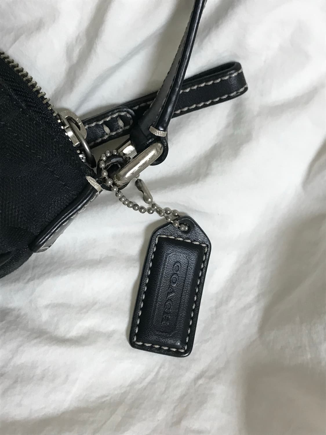 코치 시그니처 미니 백 상품이미지3