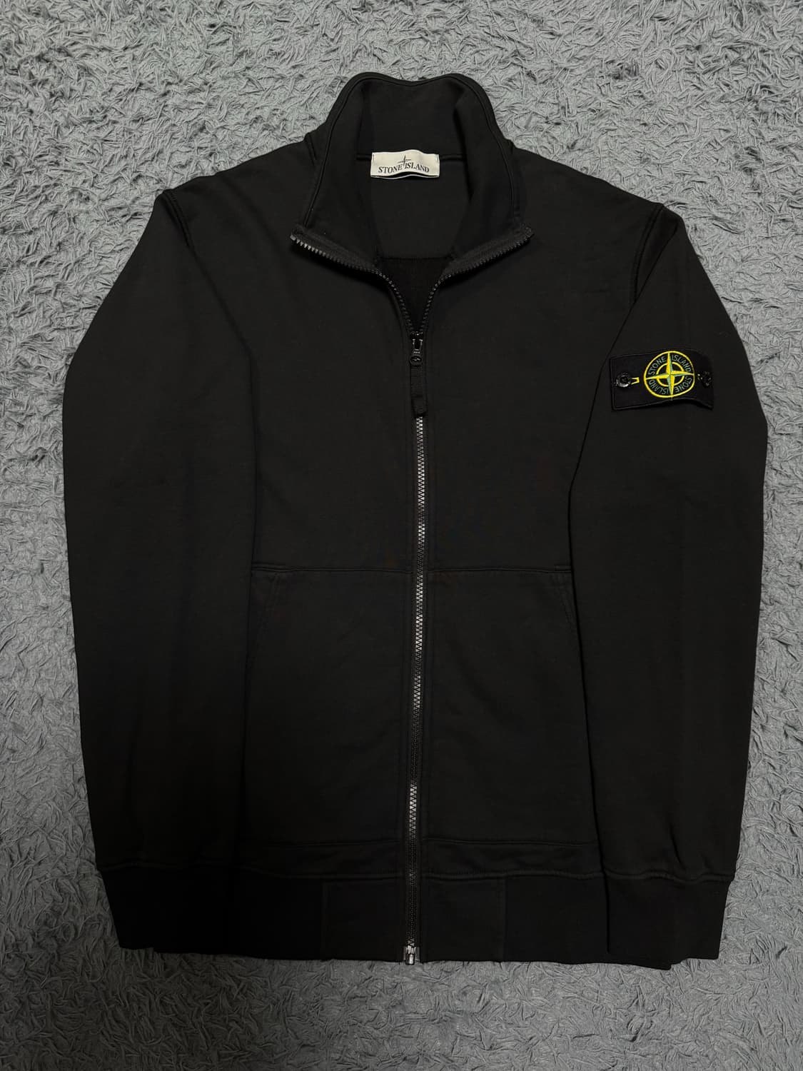 스톤아일랜드 집업 24FW M사이즈 새상품 상품이미지1