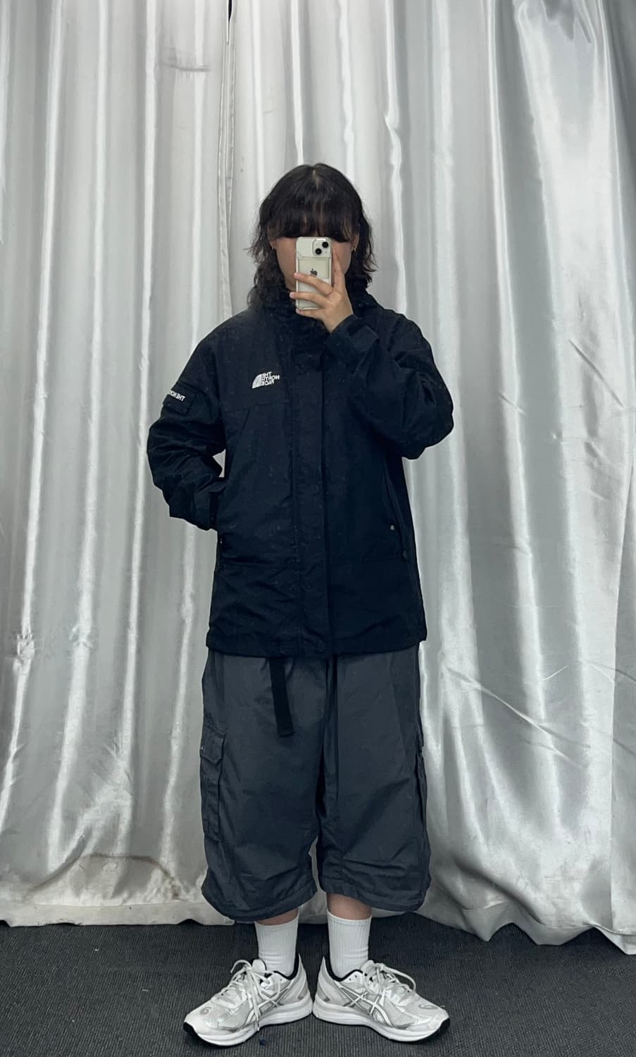 The North Face windbreaker 상품이미지2