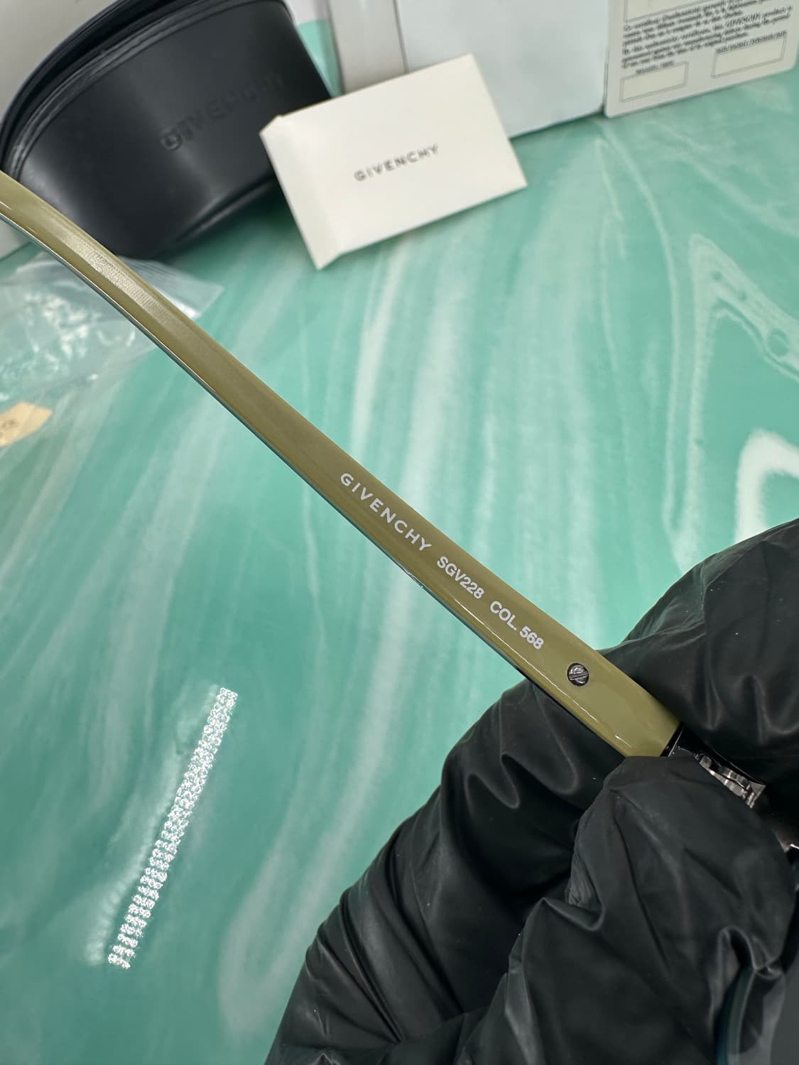 [새상품 무료배송] Made in Italy 지방시 선글라스 SGV228 상품이미지4