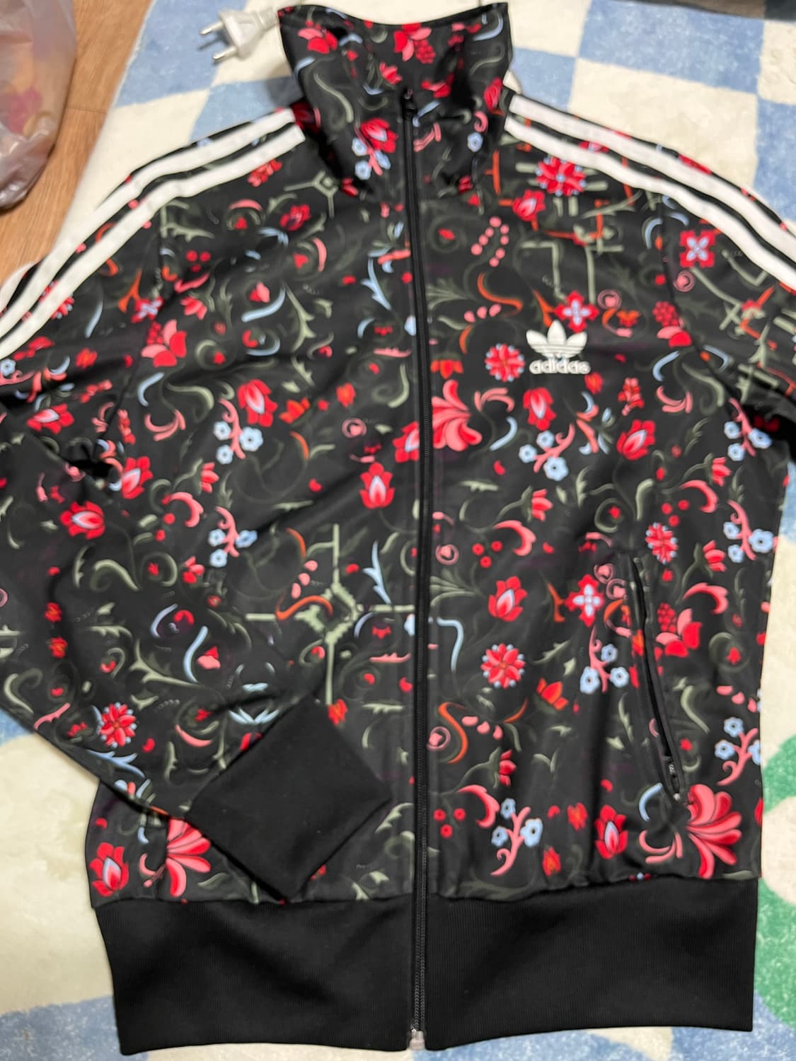 아디다스 희귀 플라워 패턴 블랙 파이어버드 져지 상품이미지2