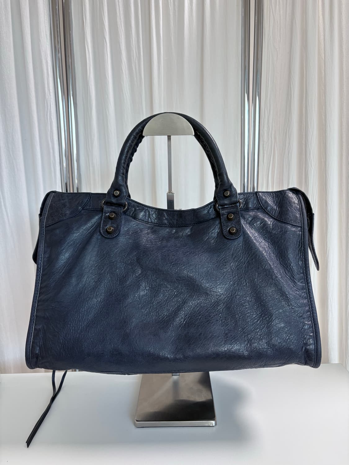 발렌시아가 시티 모터백 다크네이비 상품이미지5