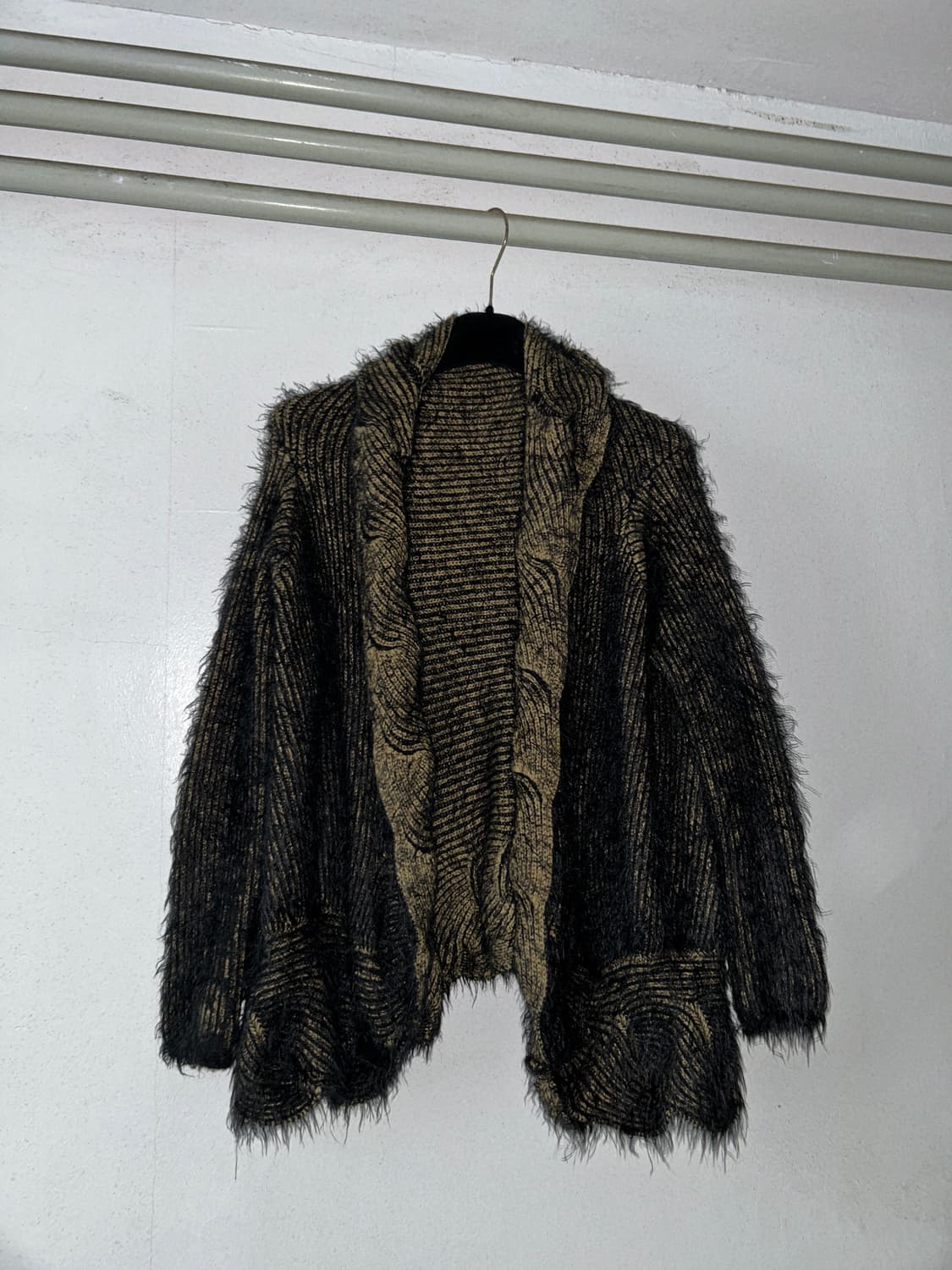 Vintage Wave Fur Cardigan 상품이미지1
