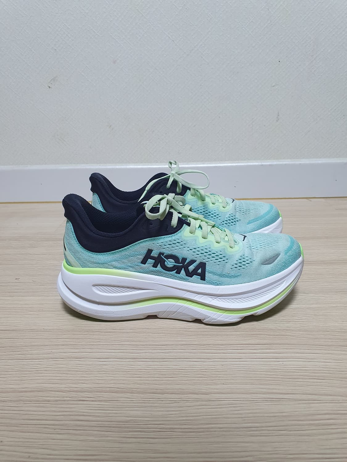 호카 본디9 루나 모스 운동화 255 상품이미지1