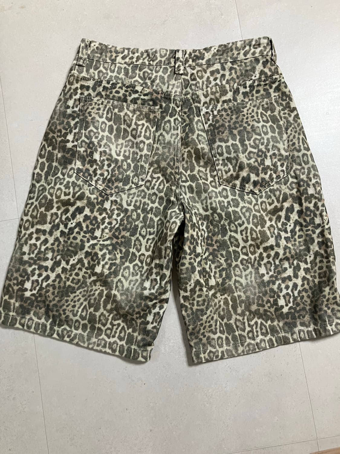 제이디드 런던 버뮤다 팬츠 상품이미지2