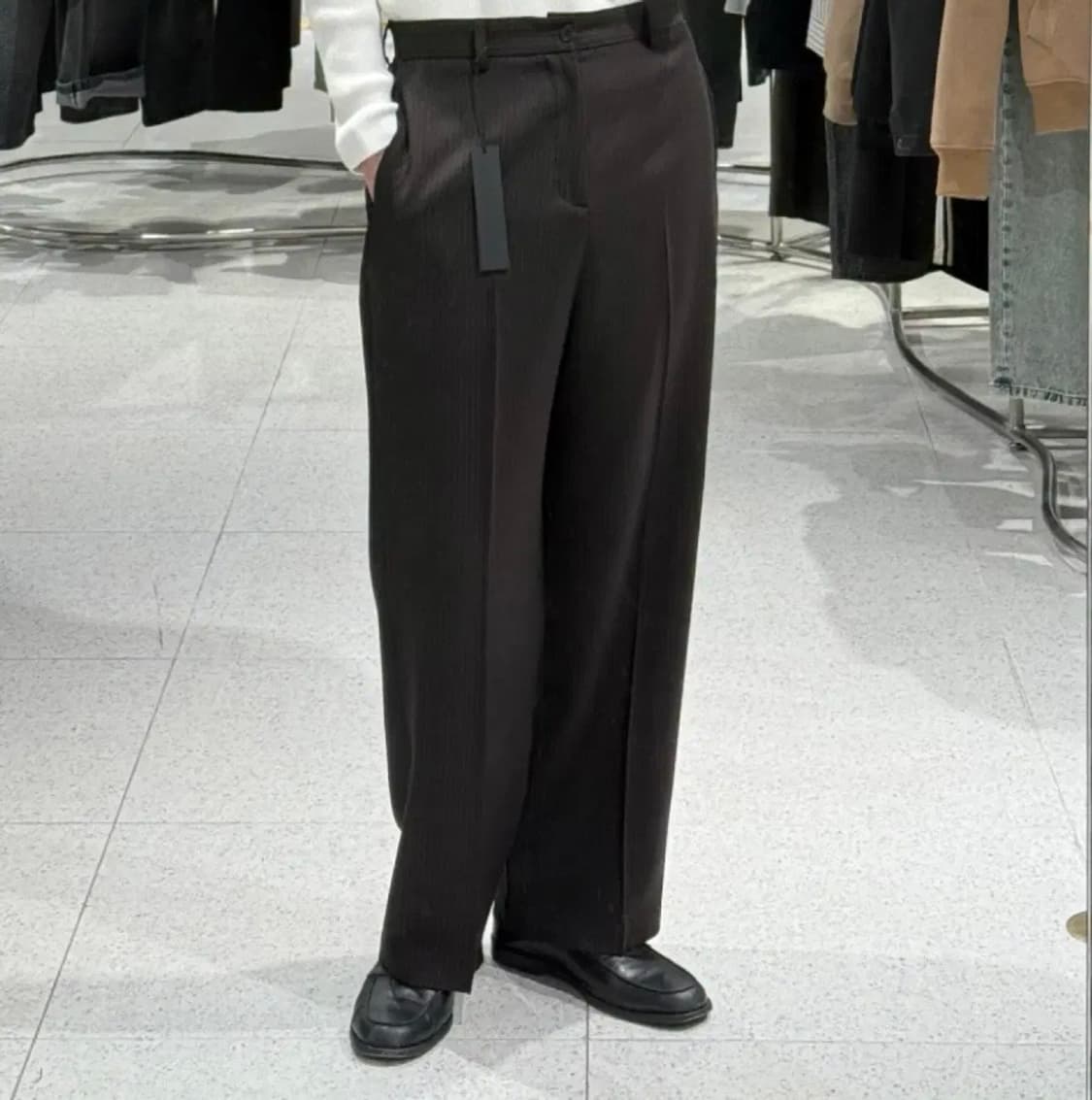 노이어 럭스 울 와이드 브라운스트라이프 슬랙스 48 상품이미지1