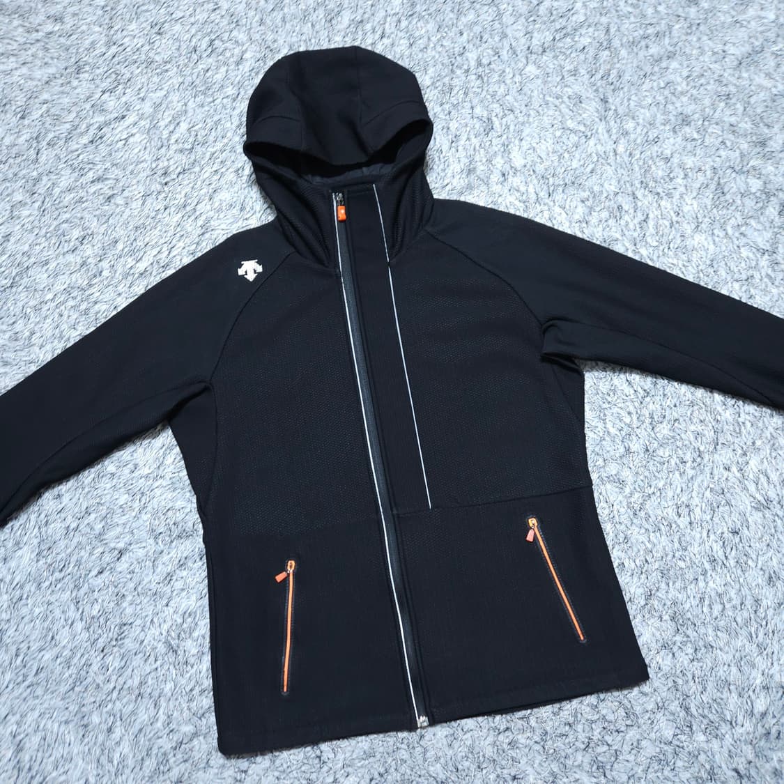 데상트)105 남자 하이브리드 후드집업 / 왕눈이샵 상품이미지2