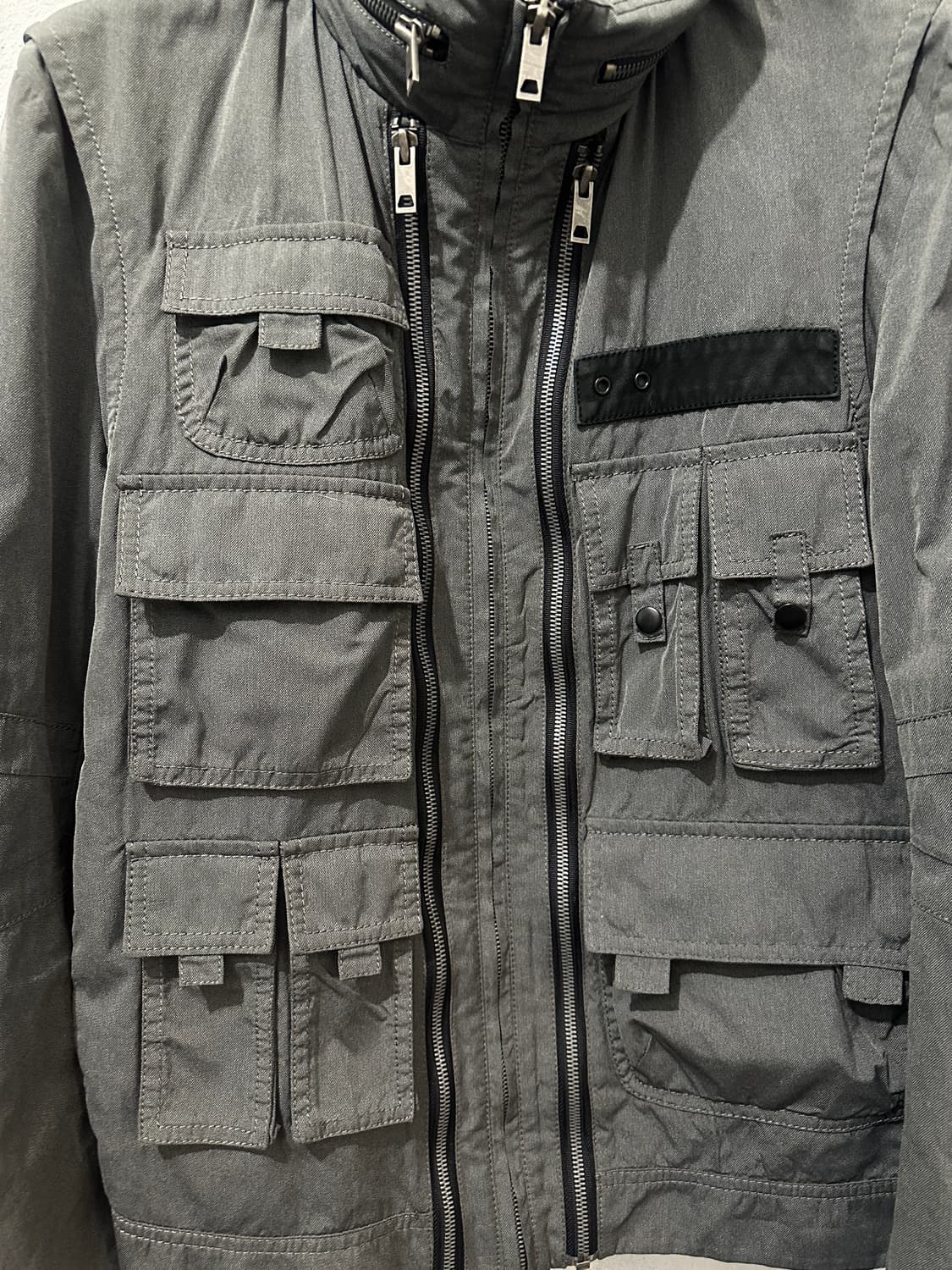 솔리드옴므 유틸리티 멀티포켓 필드 자켓 상품이미지3