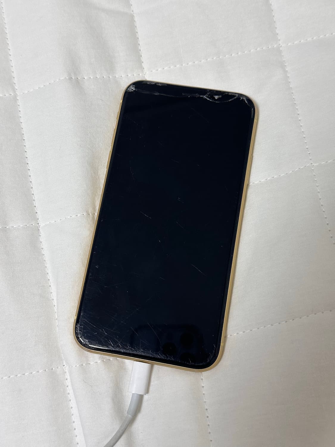 아이폰xr 옐로우 64GB 상품이미지2