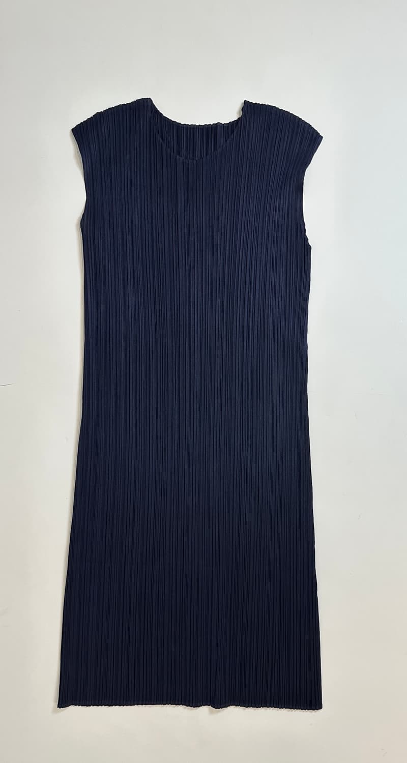 이세이 미야케 플리츠 플리즈 슬리브리스 원피스 상품이미지2