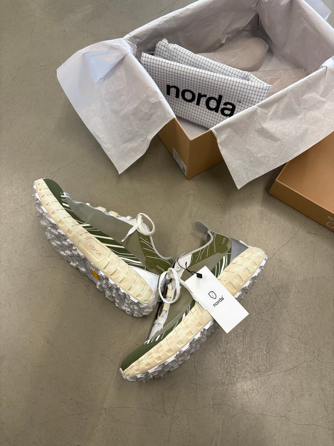 노다 001 글리치 287.5  상품이미지5