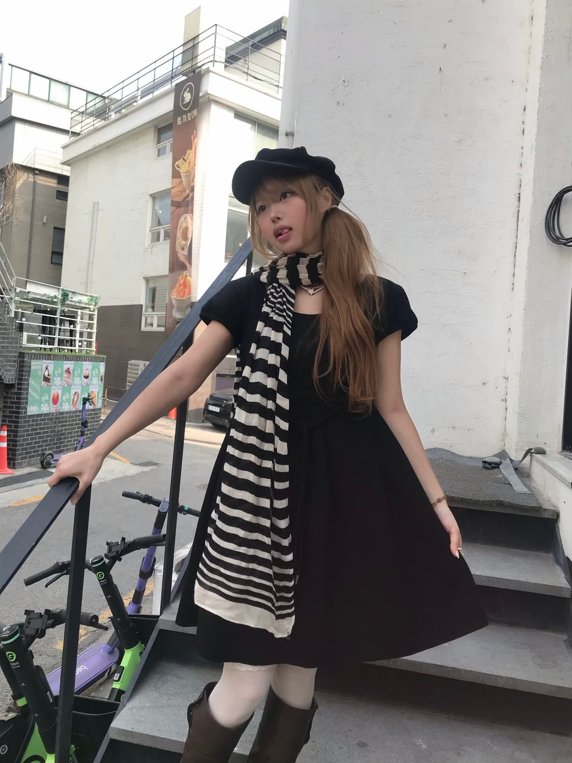 버버리 퍼프 블랙 플레어 미디 원피스 상품이미지3