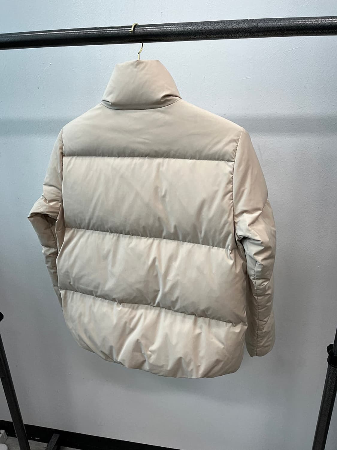 여) 띠어리 아이보리 숏다운  상품이미지5