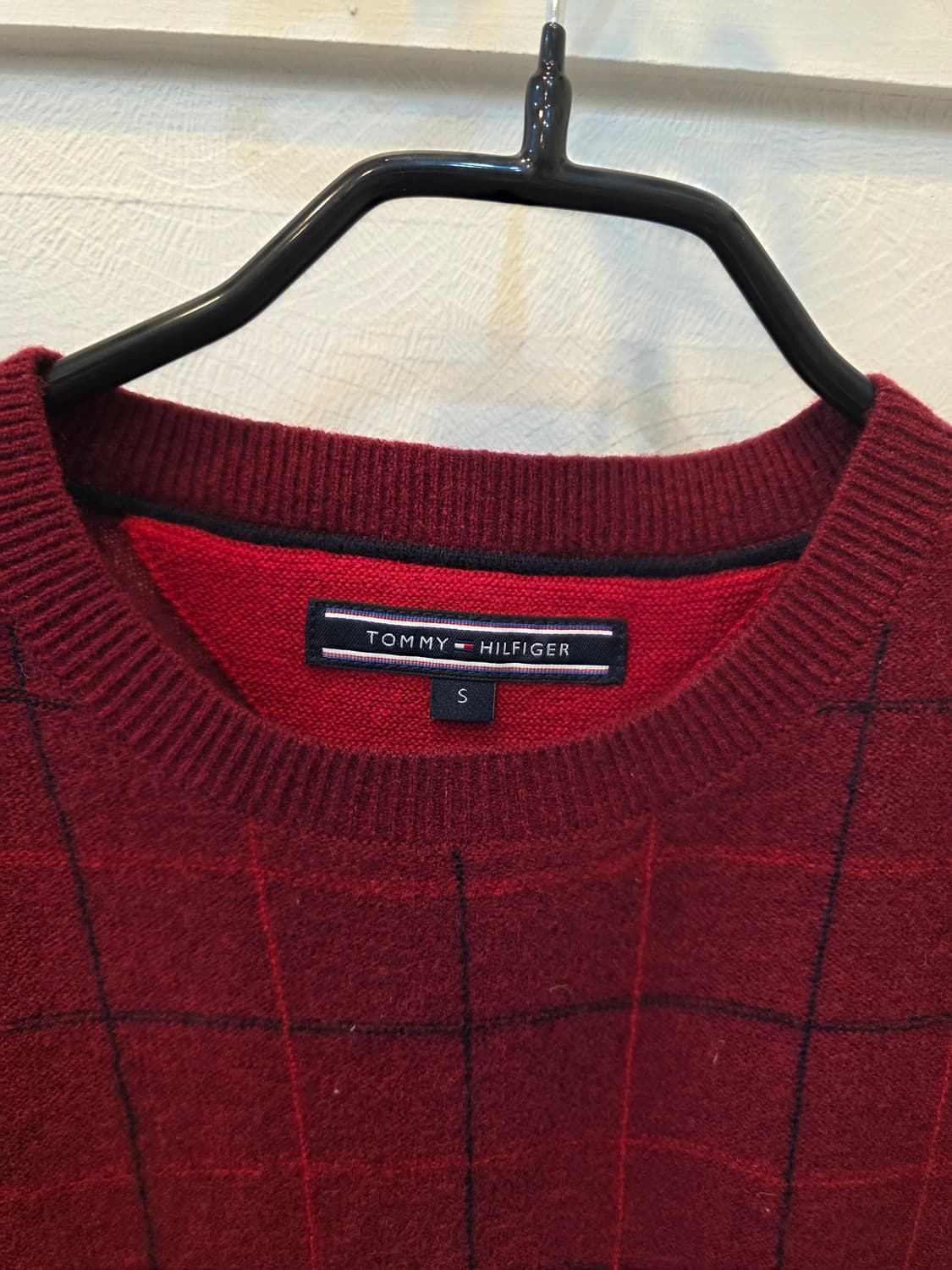 타미힐피거 레드 체크 니트 상품이미지1