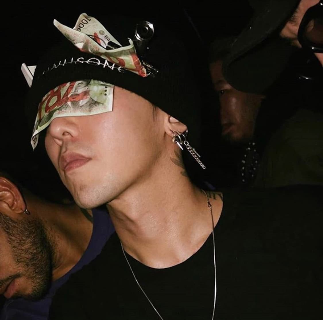 피스마이너스원 코튼 반팔 블랙 상품이미지1