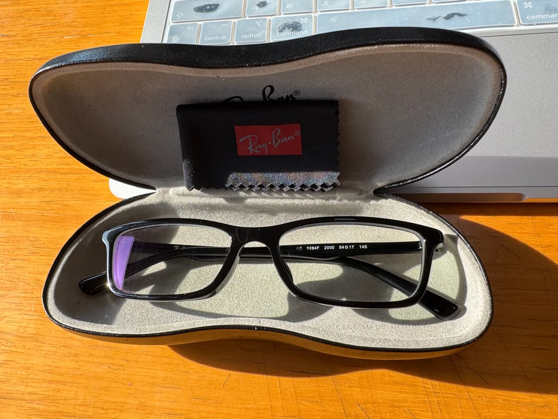 Ray-Ban RB5284F 레이밴 검정색 안경테 뿔테 상품이미지1