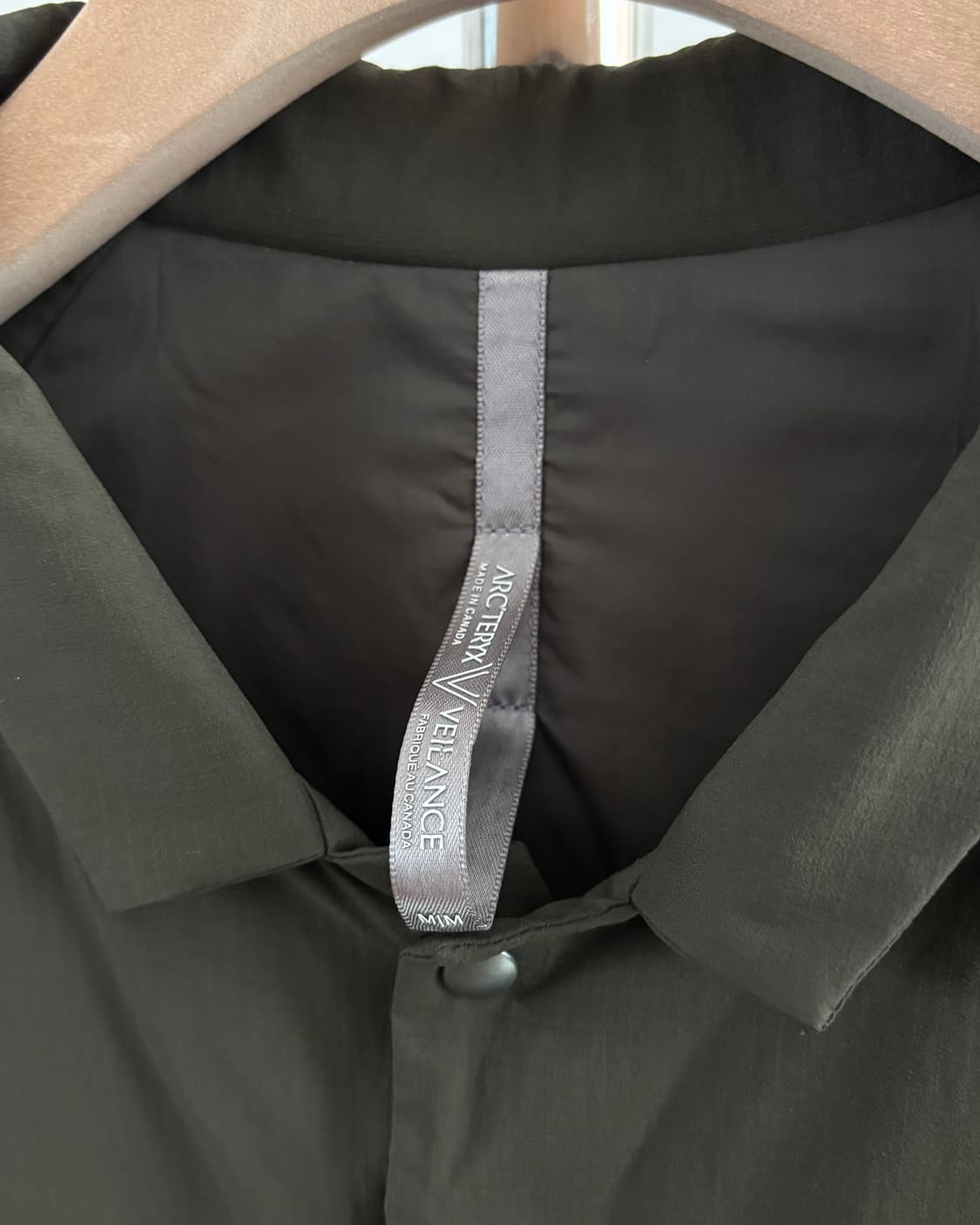 Arc’teryx Veilance 아크테릭스 베일런스 올리브 그린 컬러  상품이미지3