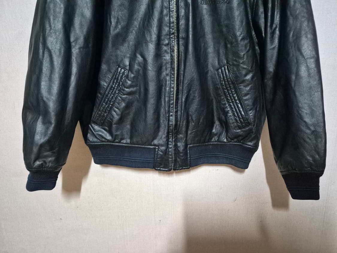 LEVIS 리바이스 레트로 블랙 가죽 리버스블 봄버 상품이미지6