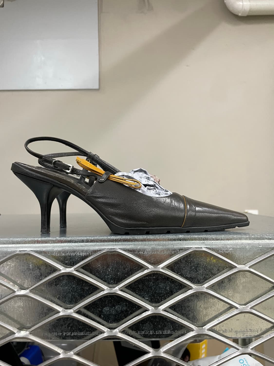 프라다 레더 슬링백 펌프스 36.5 (gr-4688) 상품이미지4