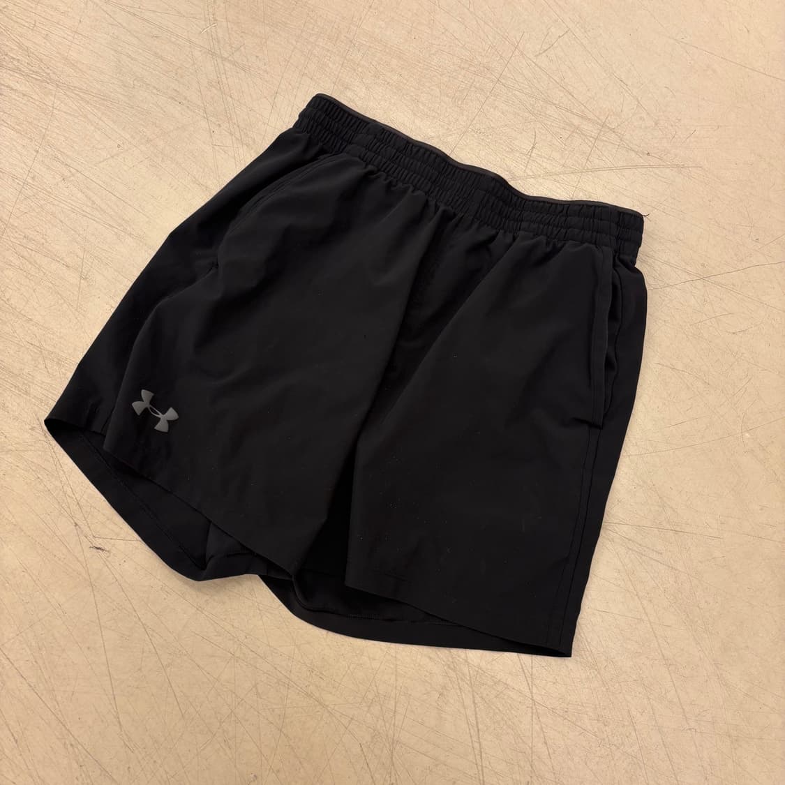 언더아머 스몰로고 트랙 하프팬츠 상품이미지1