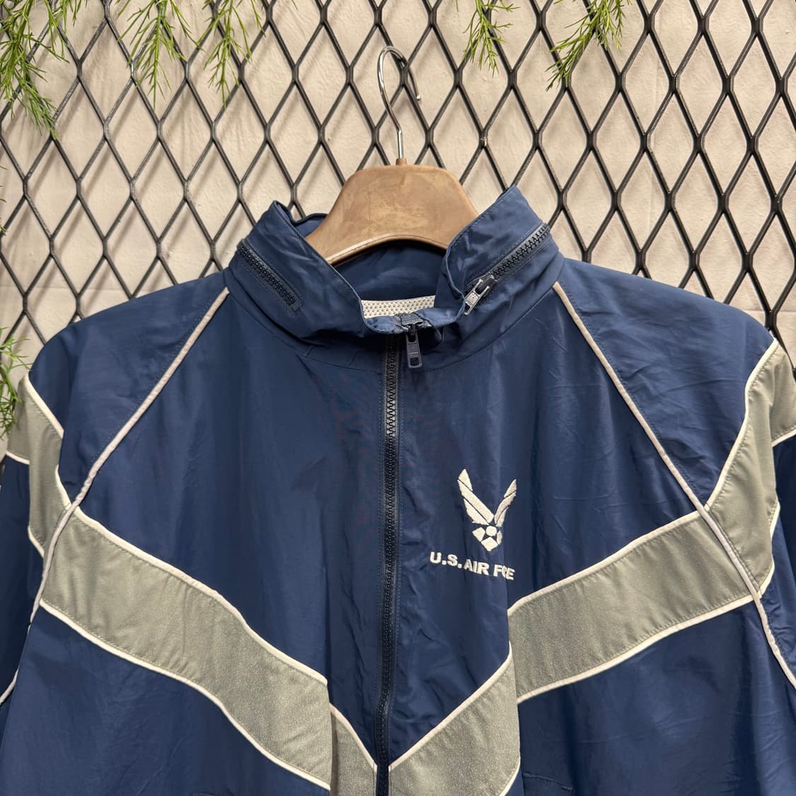 04s USAF 미공군 에어포스 바람막이 리플렉티브 포인트 네이비 상품이미지3