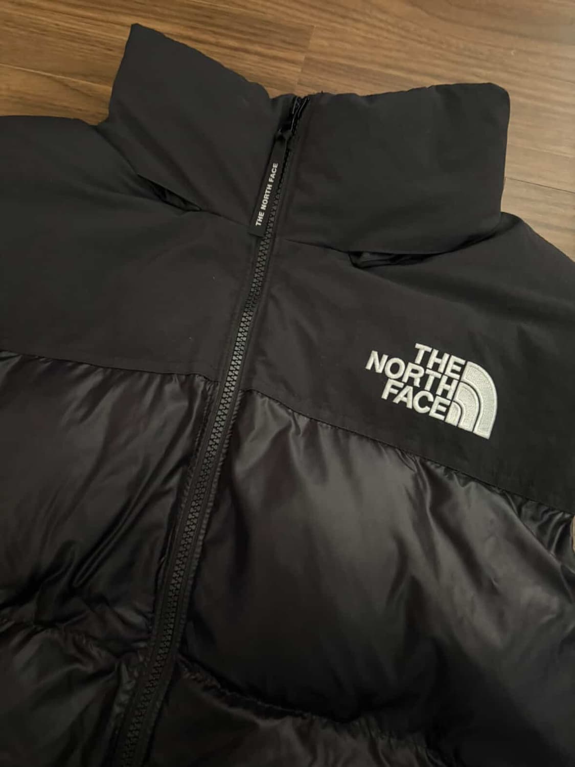 노스페이스 블랙 패딩조끼 상품이미지1