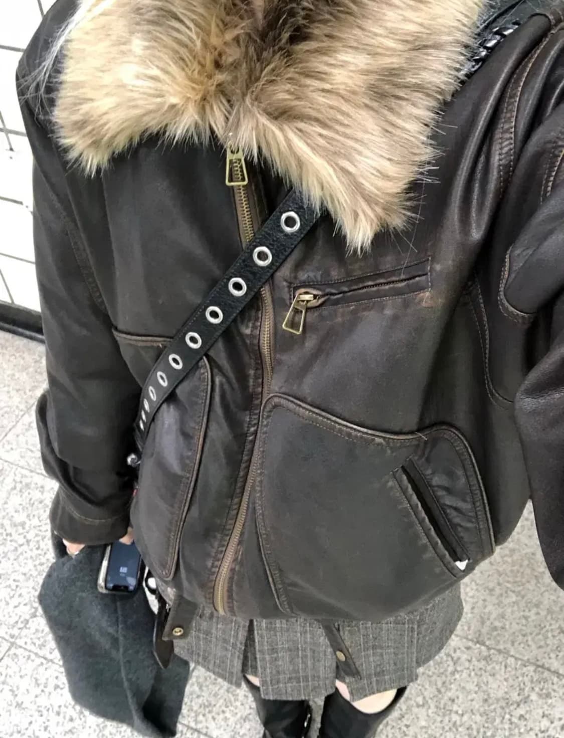 콰스 위세임랩 레더자켓 상품이미지1