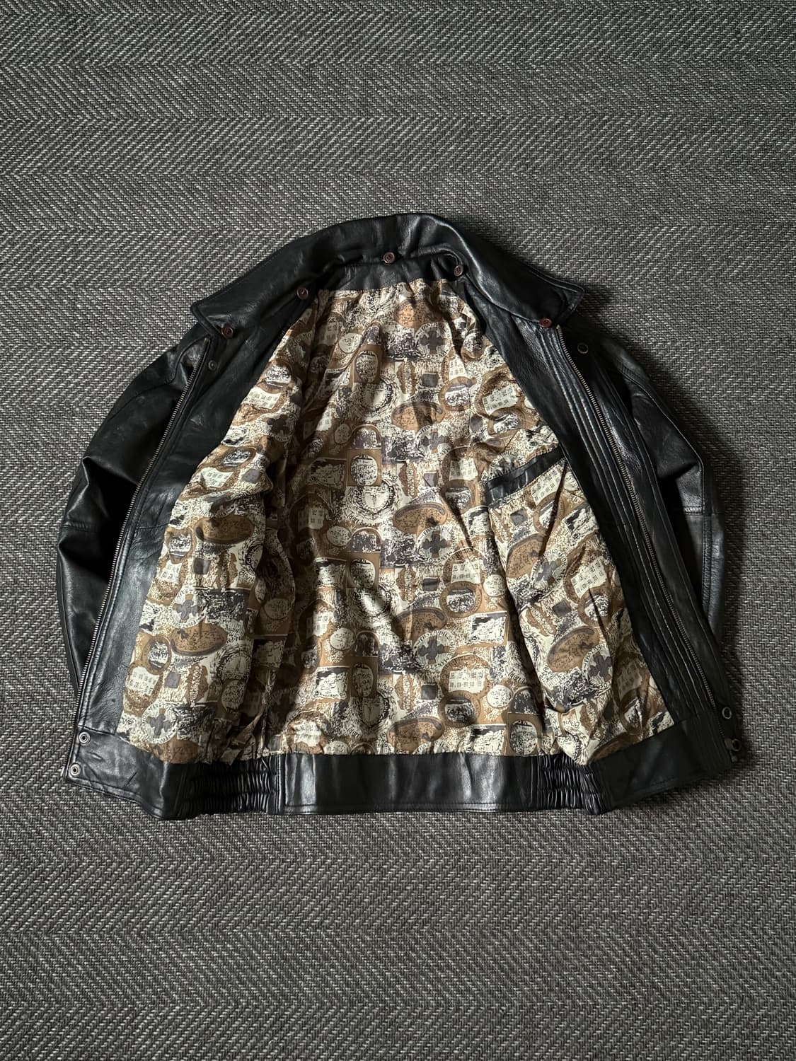 90s 블랙 쉽스킨 빈티지 봄버 레더 자켓 (100-105) 상품이미지6