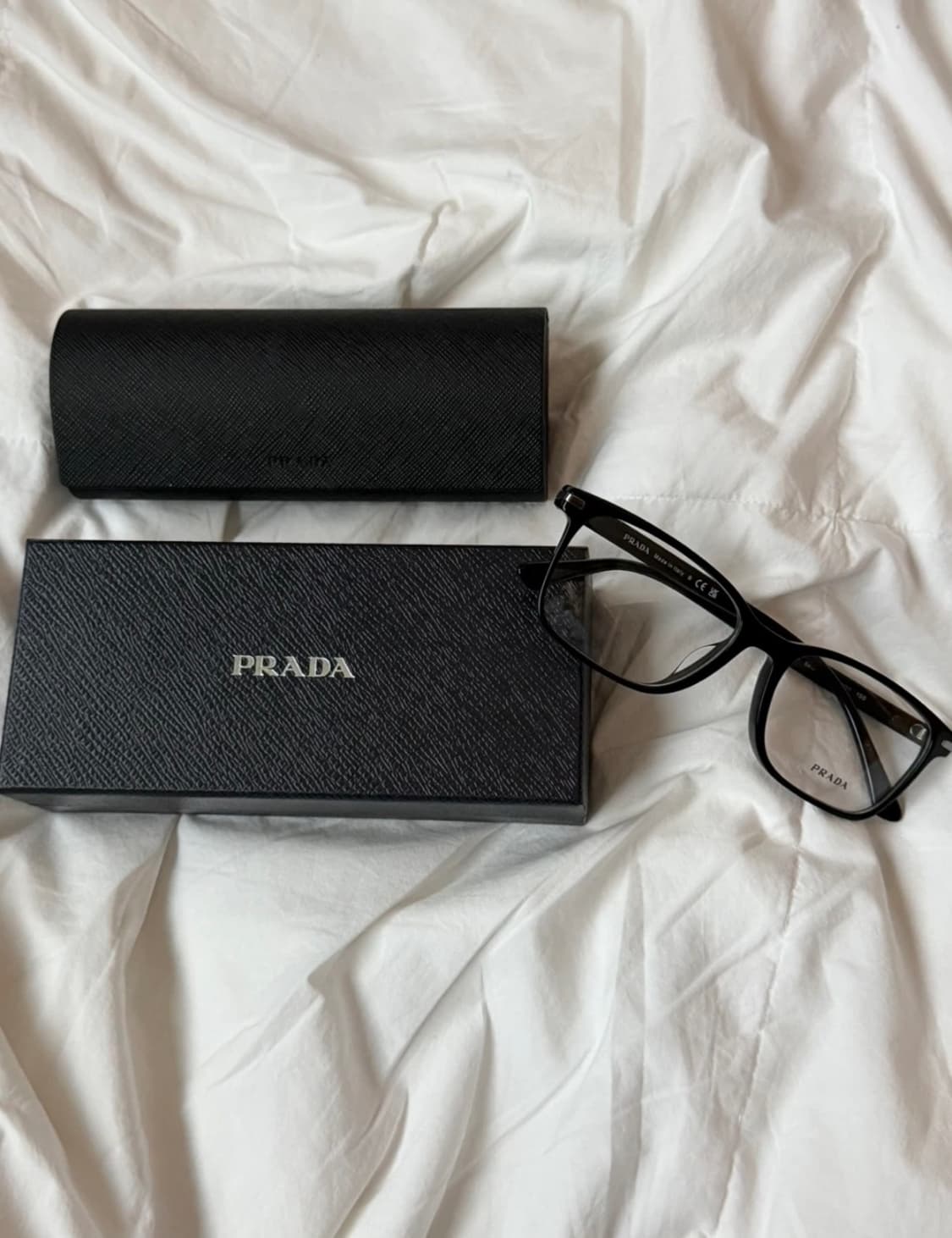 프라다 블랙 뿔테 안경 새상품 상품이미지1