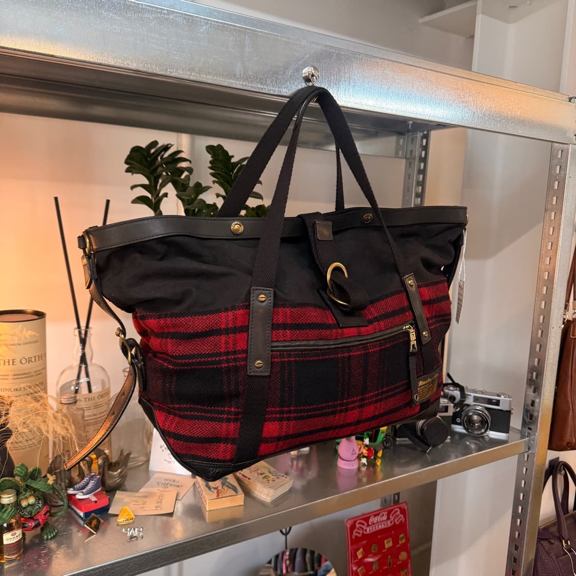 마스터피스 일본생산 레더 / 타탄체크 디테일 빅 숄더백 상품이미지1