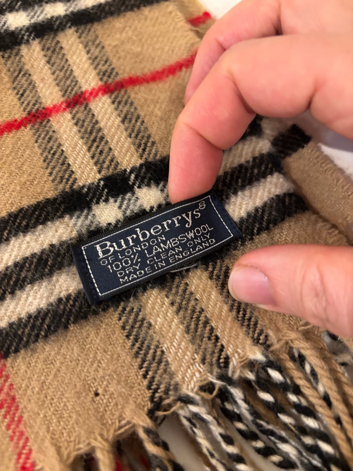 버버리 클래식 체크 울 머플러 상품이미지3