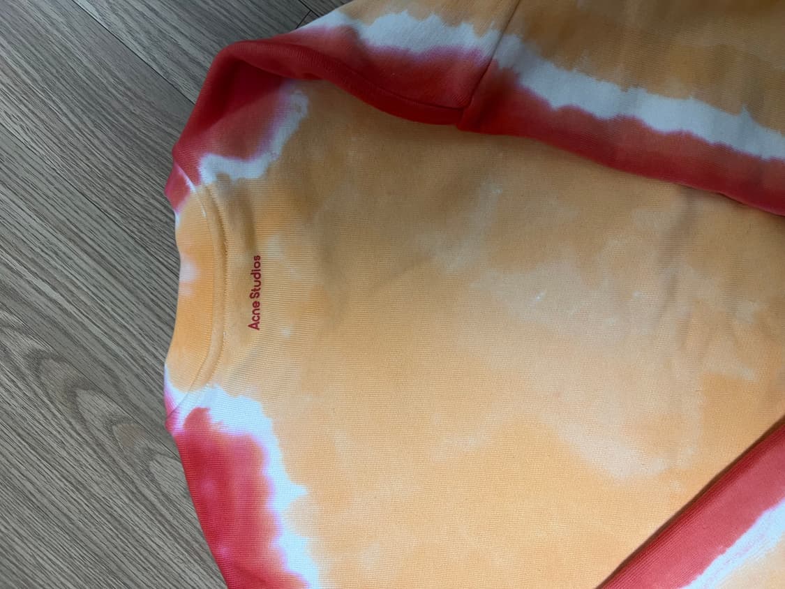 아크네 스튜디오 하트 타이다이 스웻셔츠 상품이미지3