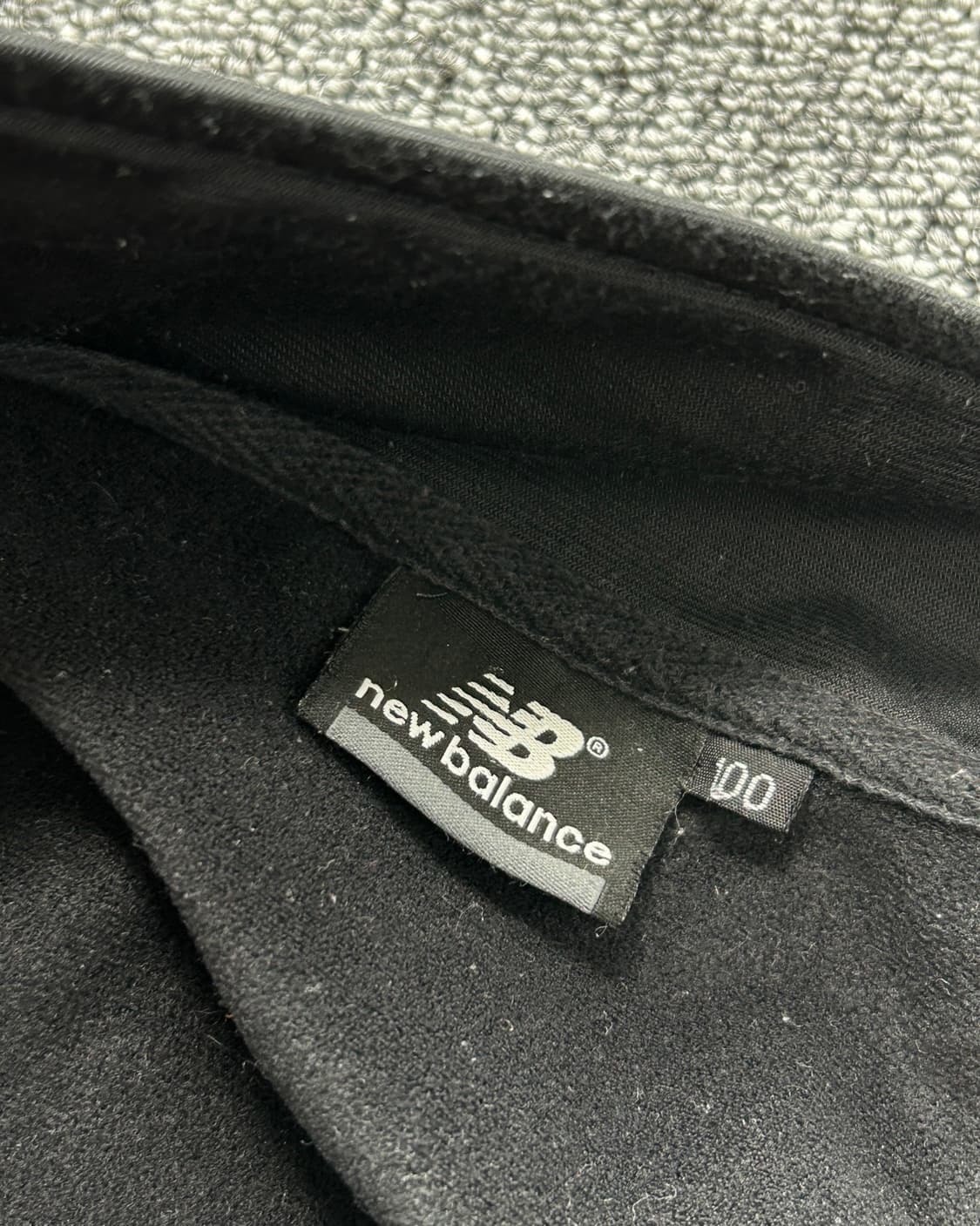뉴발란스 블랙 사이드라인 트랙탑 져지  상품이미지8