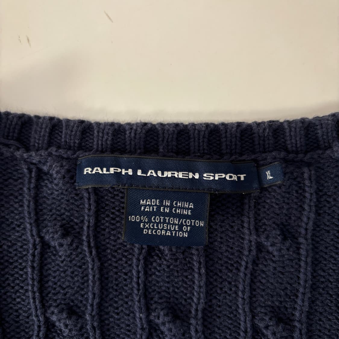 폴로 브이넥 니트  상품이미지6