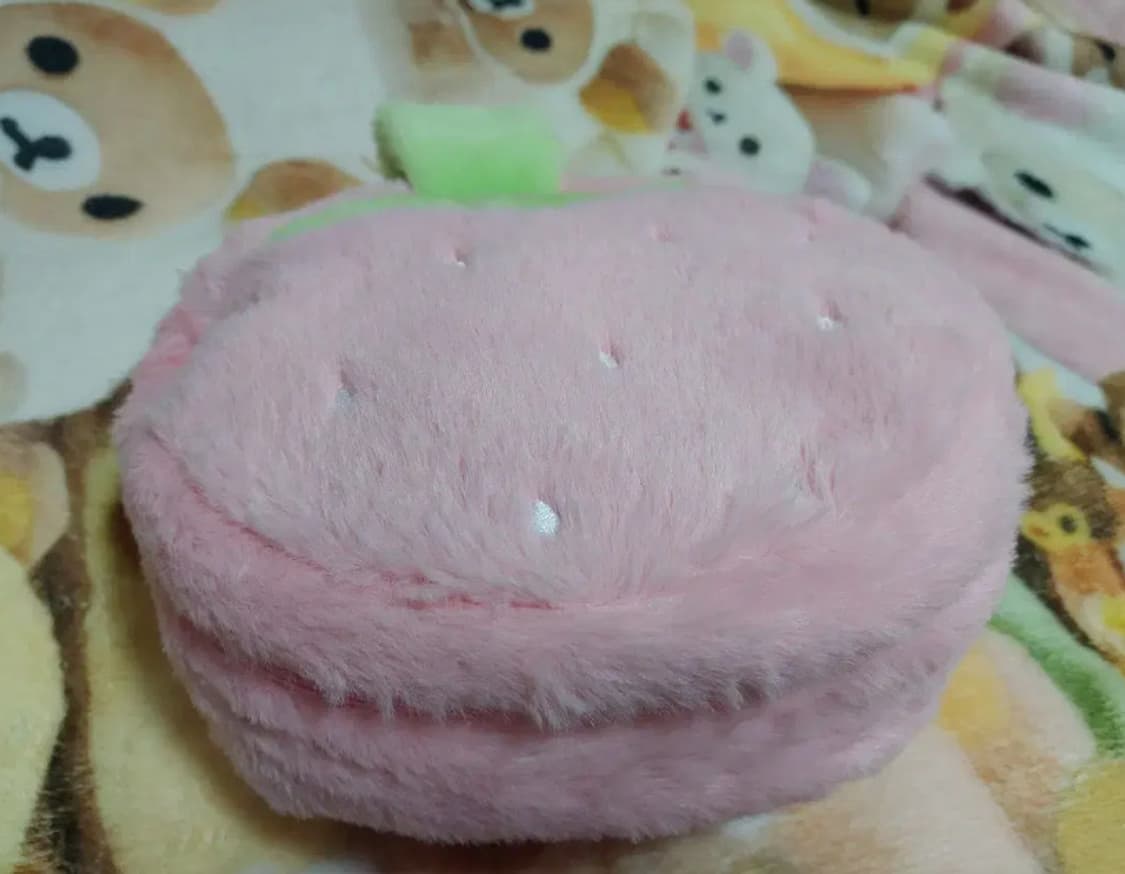 핑크 딸기 퍼 파우치  상품이미지3