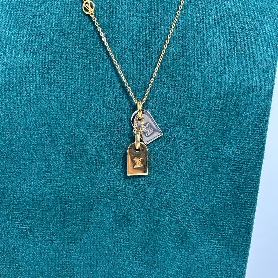  루이비통 나노그램 목걸이
 상품이미지3