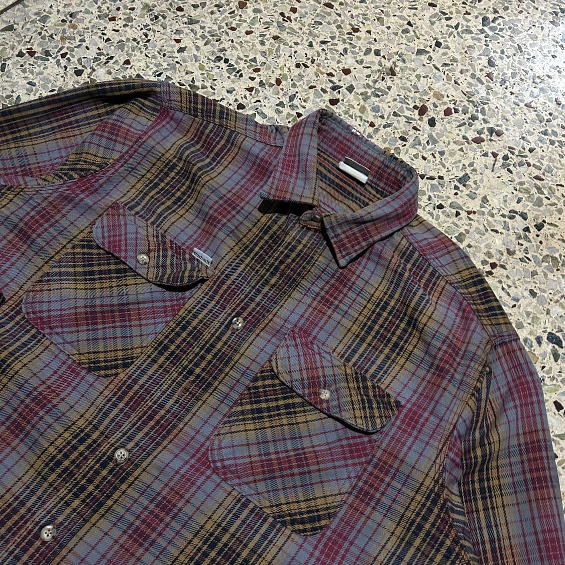 칼하트(Carhartt) 투포켓 체크 셔츠 상품이미지2