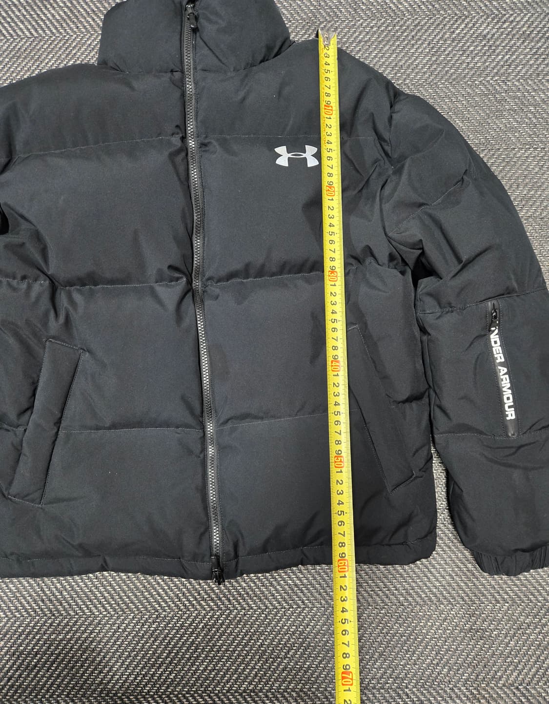 언더아머 공용 블랙 다운패딩 점퍼 상품이미지9