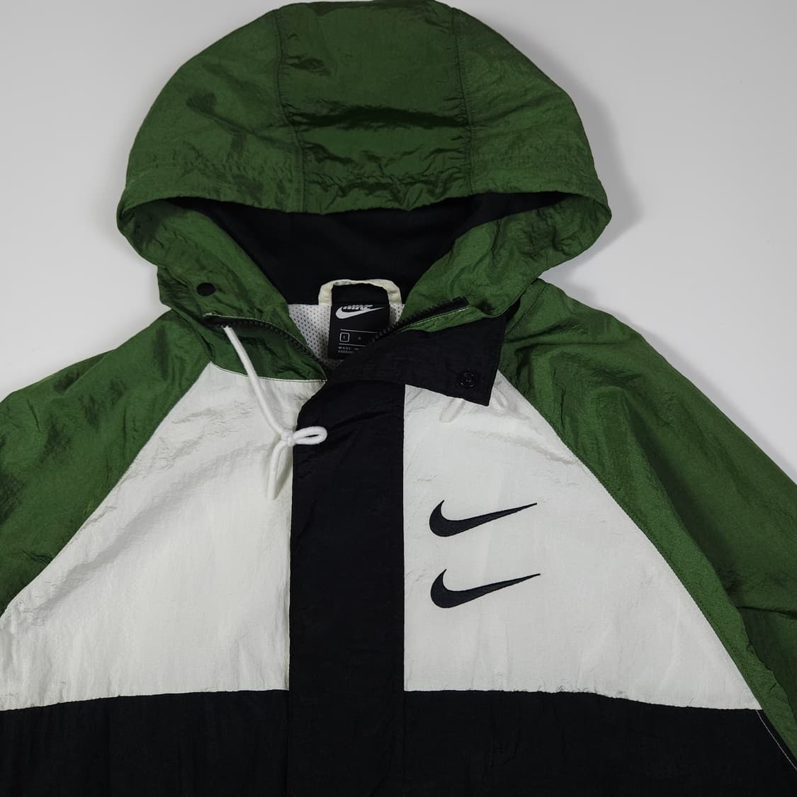 나이키 더블스우시 바람막이  상품이미지2