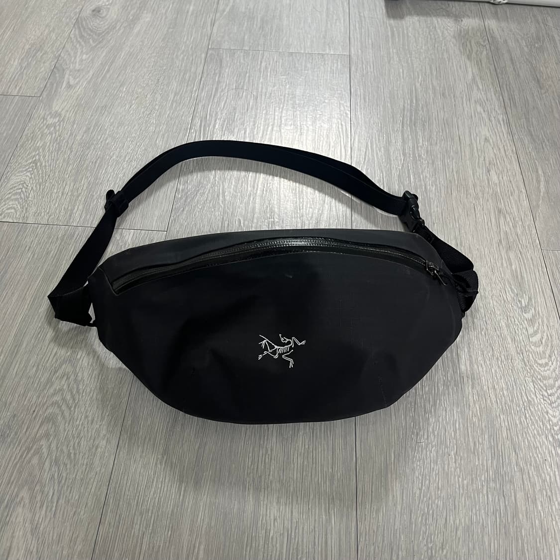 아크테릭스 그랜빌 크로스바디 백 블랙 상품이미지3