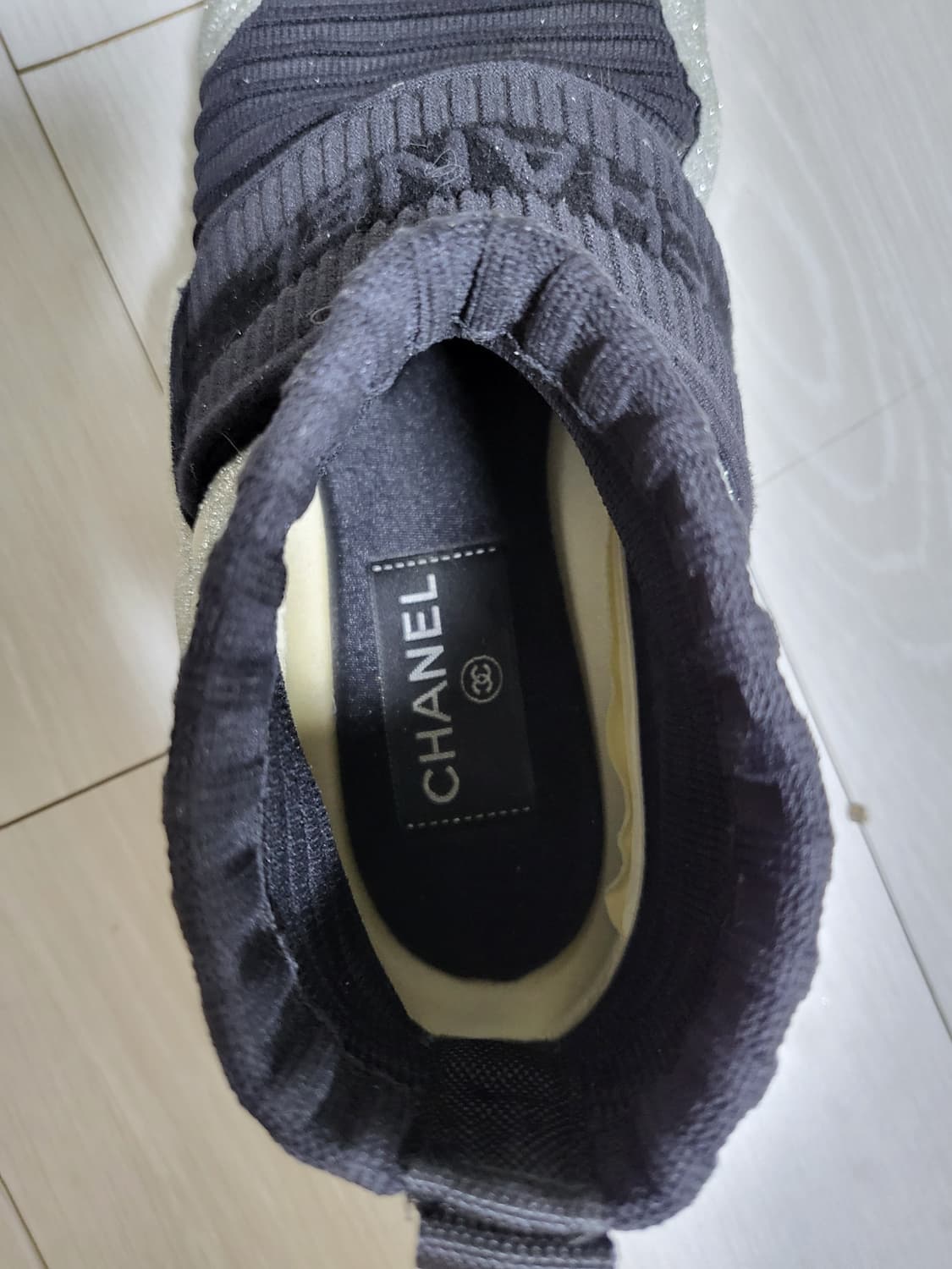 *빅세일*(정품)샤넬 니트 삭스 스니커즈 블랙/실버 220-230 상품이미지7