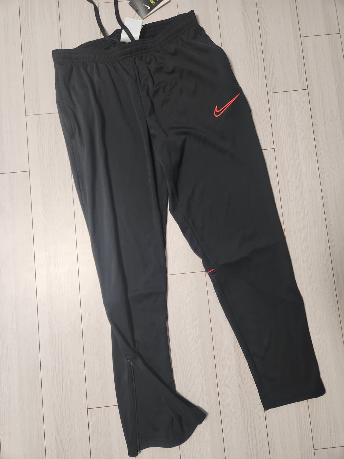 (택달린 새상품)나이키 드라이 핏 아카데미21 팬츠 사이즈L 12월27일 상품이미지2