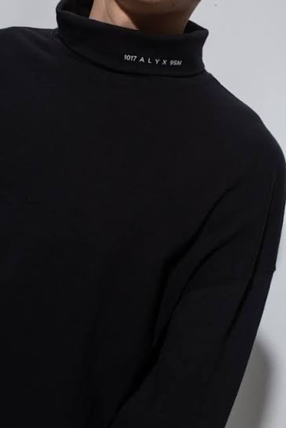 1017alyx9sm 알릭스 로고 L/S 롤넥 롱슬리브 블랙 L 상품이미지5