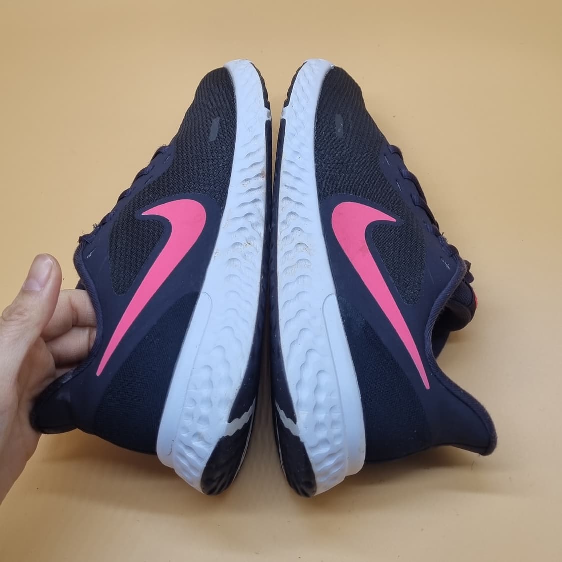 나이키 레볼루션5 운동화245  상품이미지5